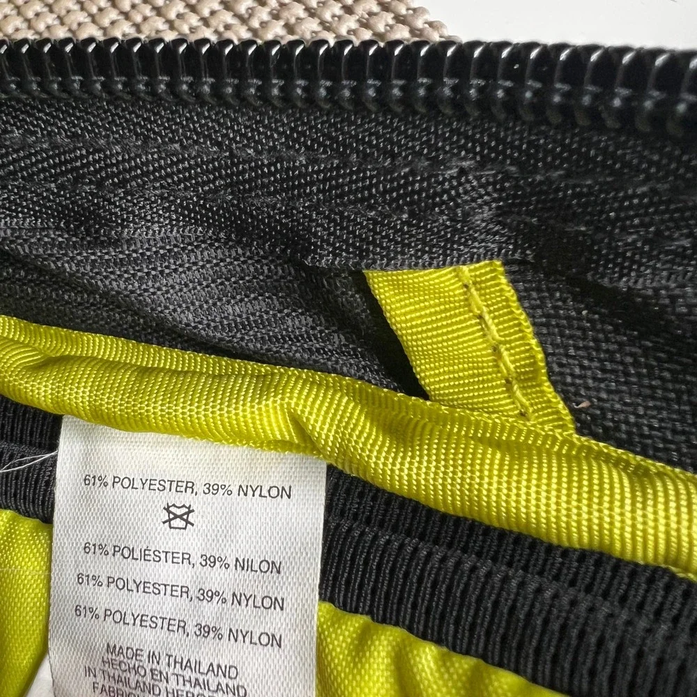 Oakley Kitchen Sink Backpack Black Yellow Laptop Compartment 92060-001